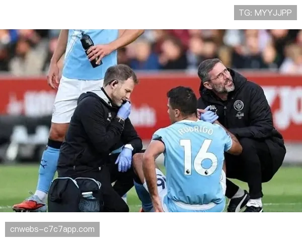 罗德里伤缺影响曼城攻防转换 队伍运转受阻 罗德里伤缺影响曼城攻防转换 队伍运转受阻