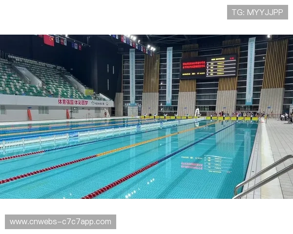 鄂尔多斯游泳赛引入高精度电子计时触板,成绩实时同步大屏