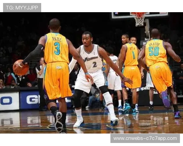 黄蜂净效率值历史首次登顶，攻防平衡成就十场八胜