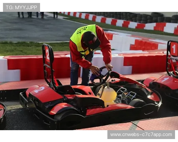 马德里全新赛道融合街道与高速特性，核心亮点为倾角达24%的倾斜弯道